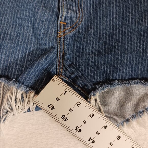 Levi's, 501 Striped Denim, High Rise, Cut Off Shorts, Button Fly, W-28, Frayed - Picture 7 of 14